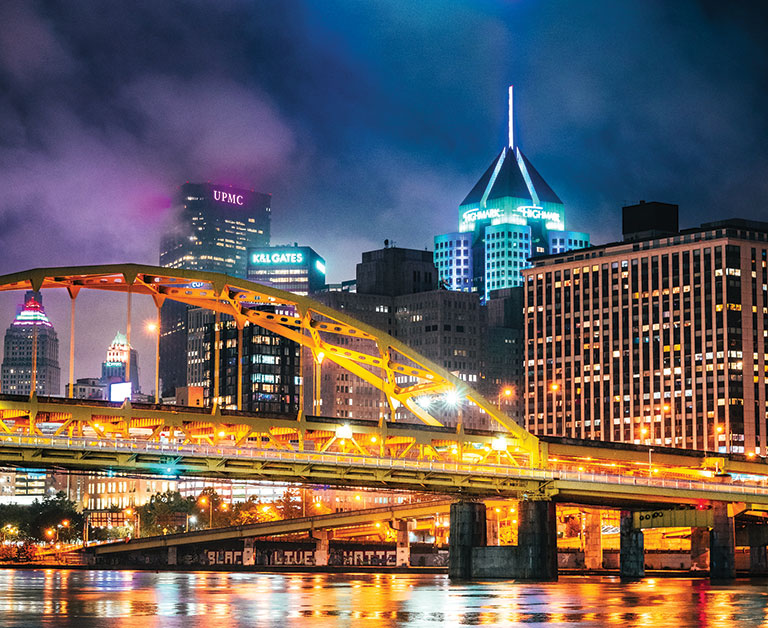A pittsburgh skyline at night