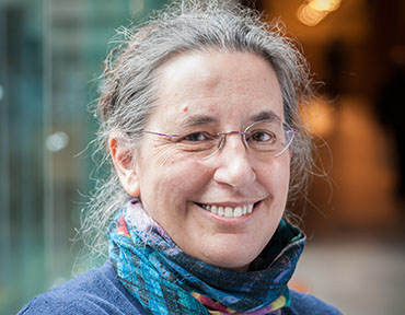 Portrait of Lousie Lippincott at Carnegie Museum of Art