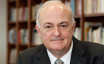 Portrait of Steven Knapp